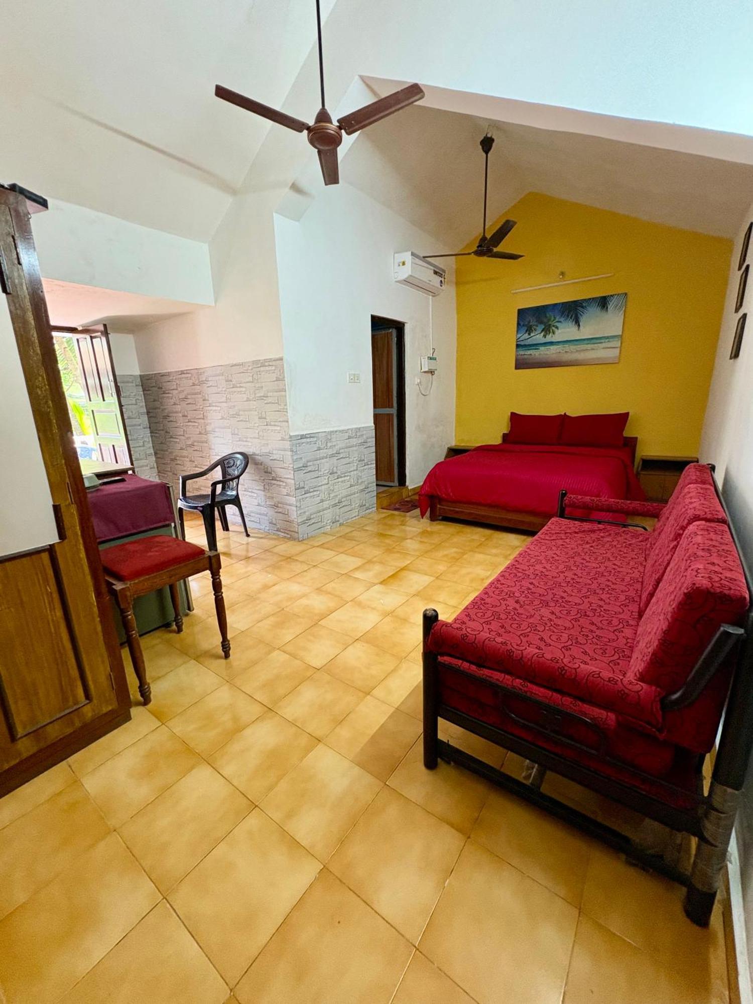 Jes Guest House Majorda Ngoại thất bức ảnh