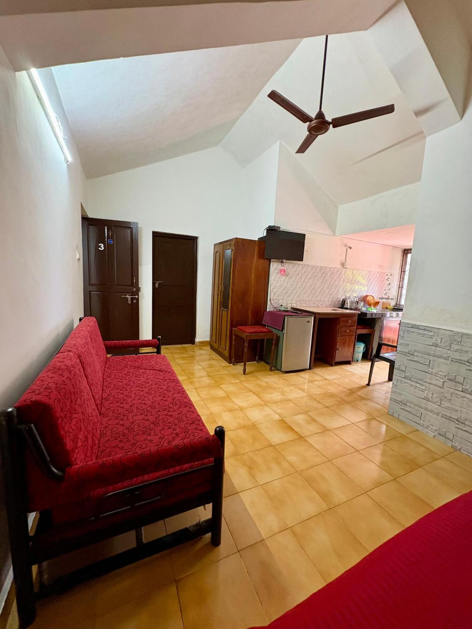 Jes Guest House Majorda Ngoại thất bức ảnh