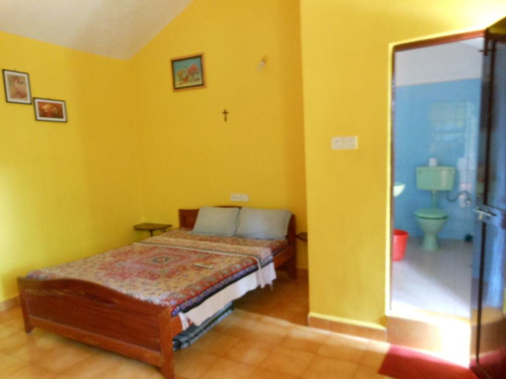 Jes Guest House Majorda Ngoại thất bức ảnh