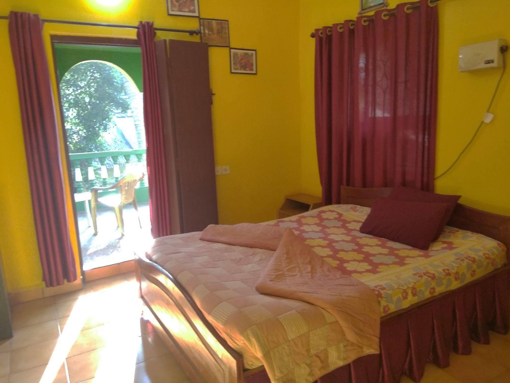 Jes Guest House Majorda Ngoại thất bức ảnh