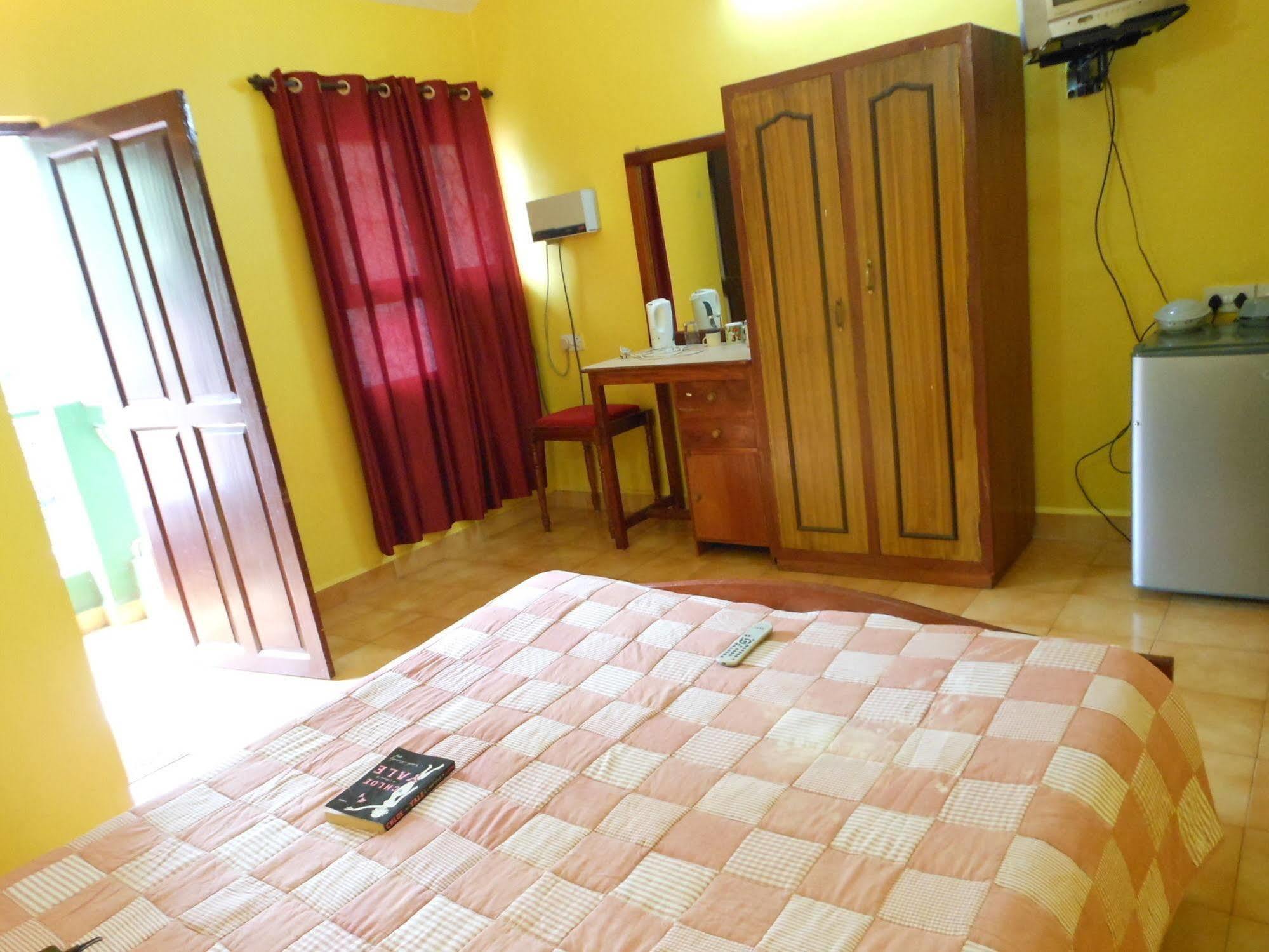 Jes Guest House Majorda Ngoại thất bức ảnh
