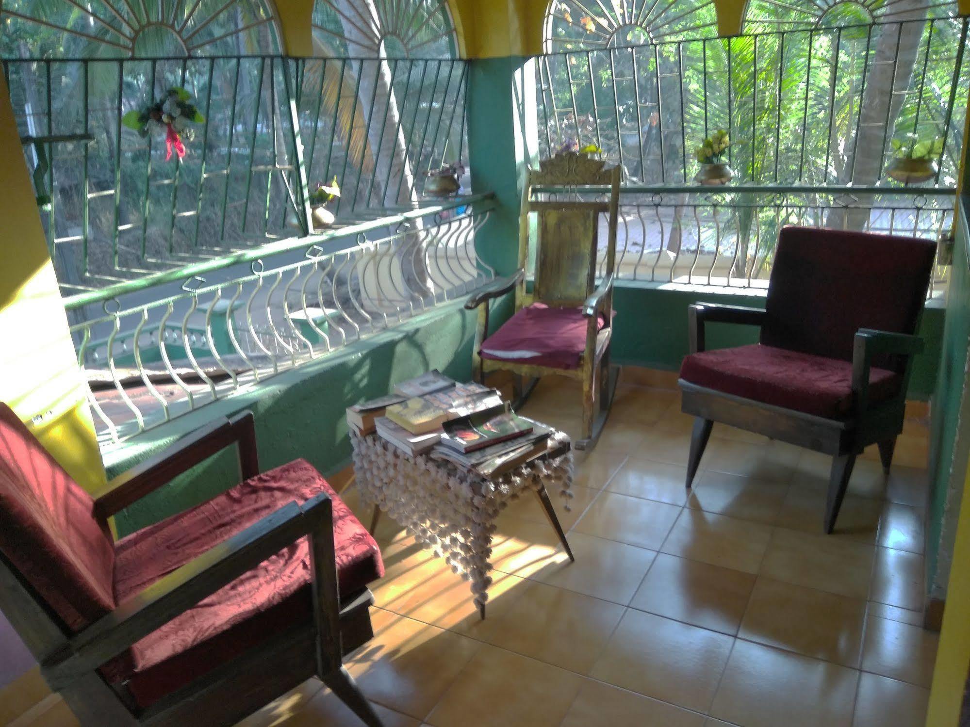 Jes Guest House Majorda Ngoại thất bức ảnh