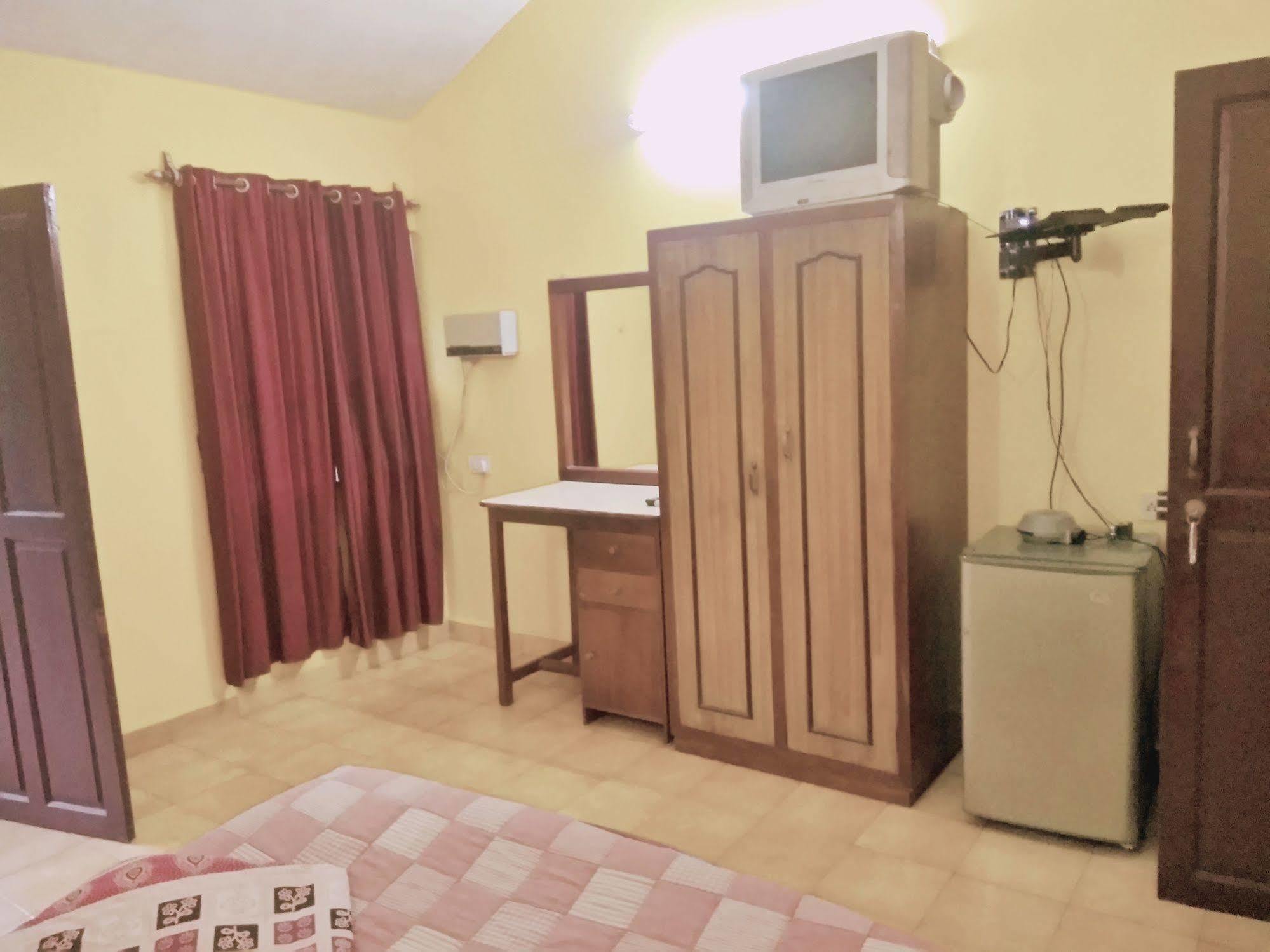 Jes Guest House Majorda Ngoại thất bức ảnh