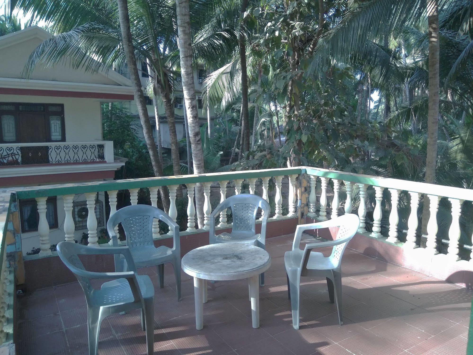 Jes Guest House Majorda Ngoại thất bức ảnh