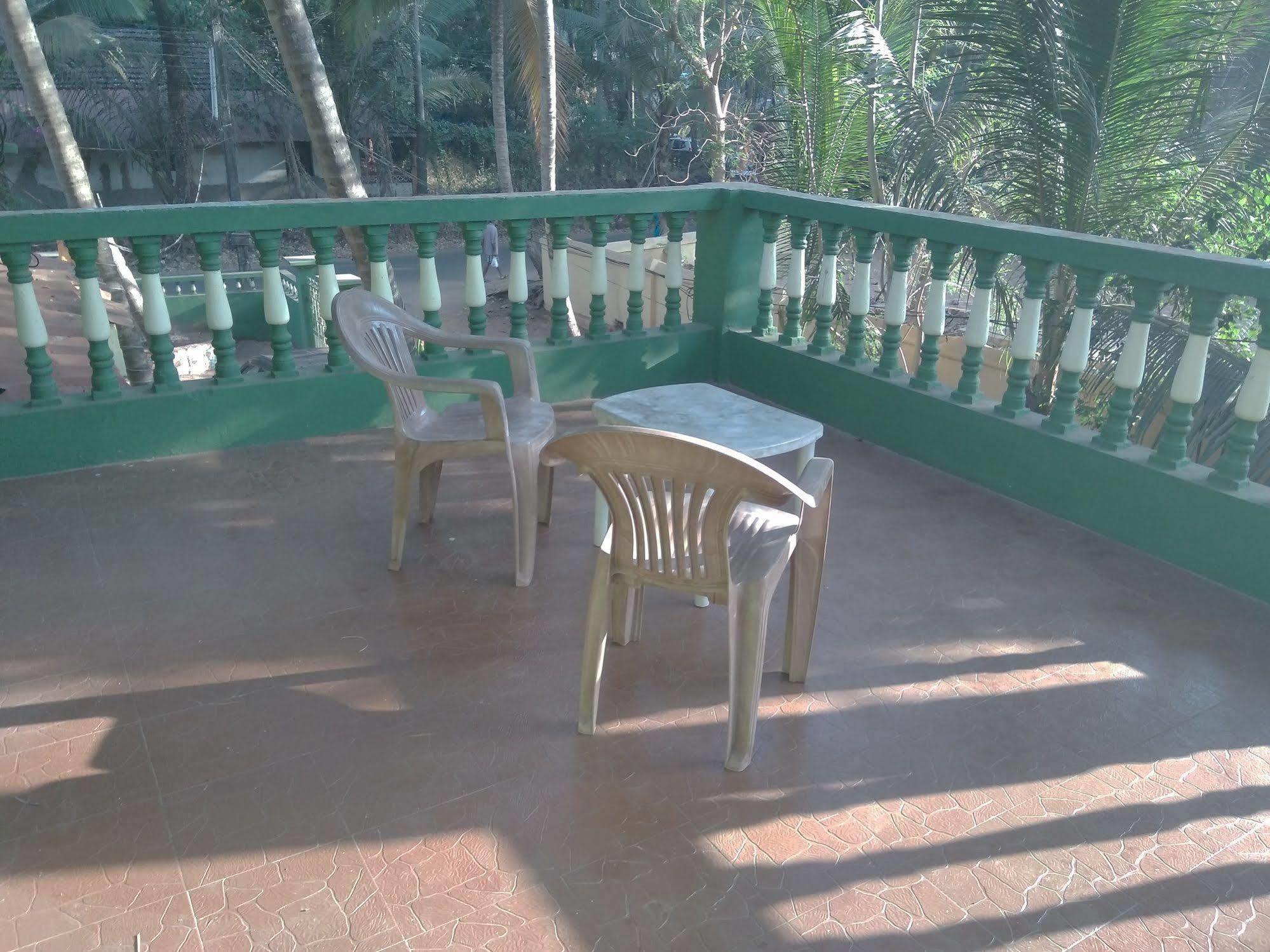 Jes Guest House Majorda Ngoại thất bức ảnh